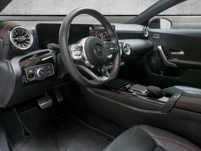 MERCEDES-BENZ CLA 220 d Automatic Premium