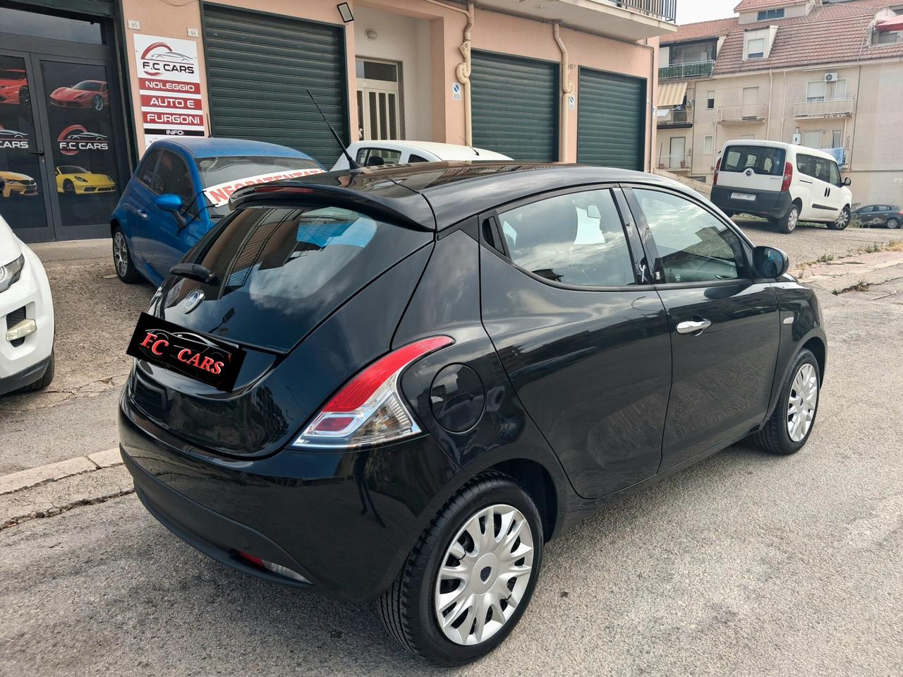 LANCIA YPSILON GOLD 1.2 BENZINA 70CV