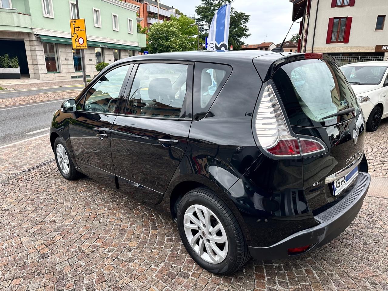Renault Scénic XMod 1.5dCi 110CV