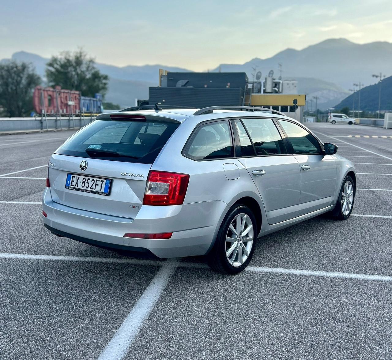Skoda Octavia TDI CR 4x4 Wagon Executive