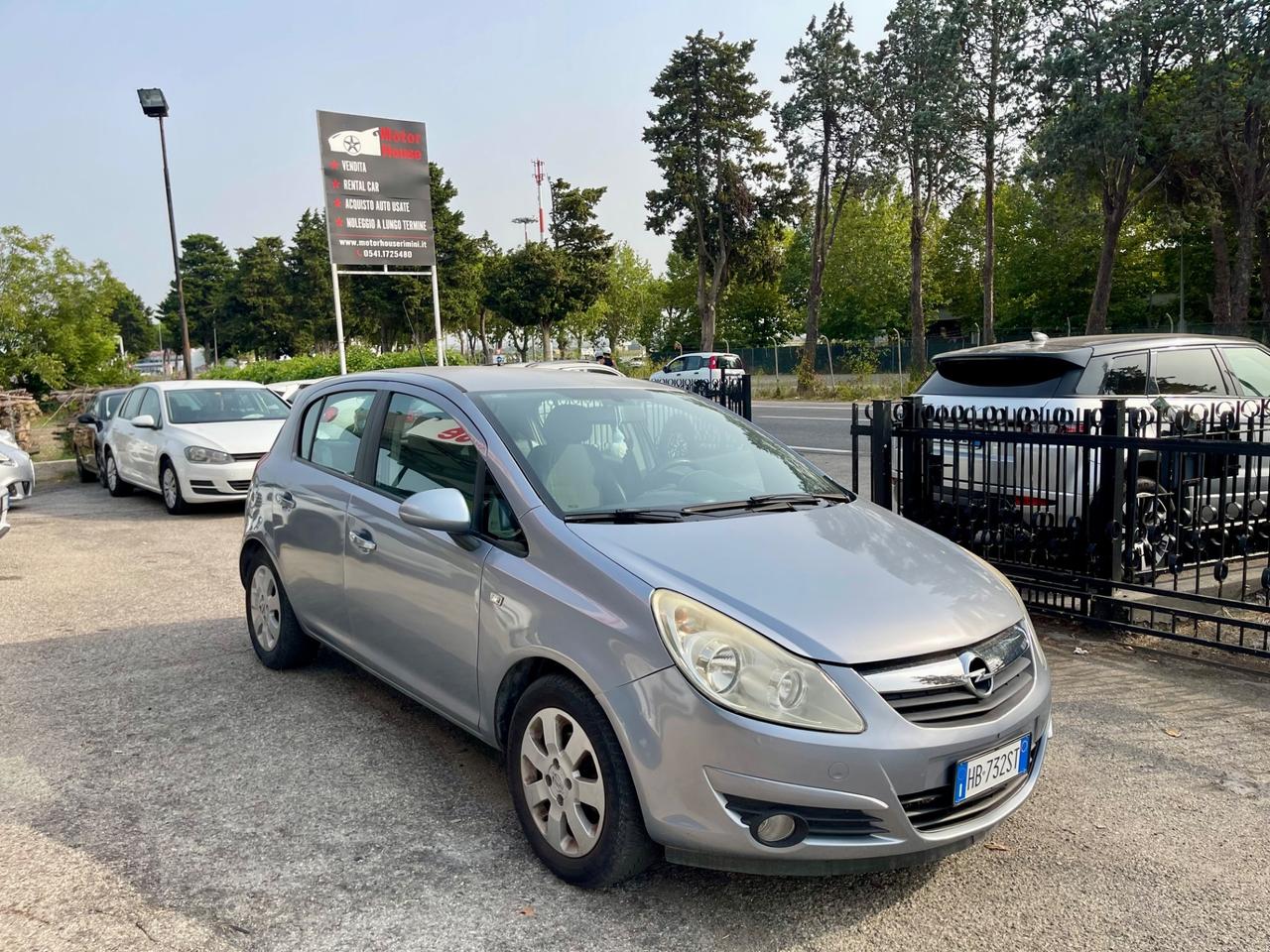 Opel Corsa 1.4 16V 5 porte Cosmo