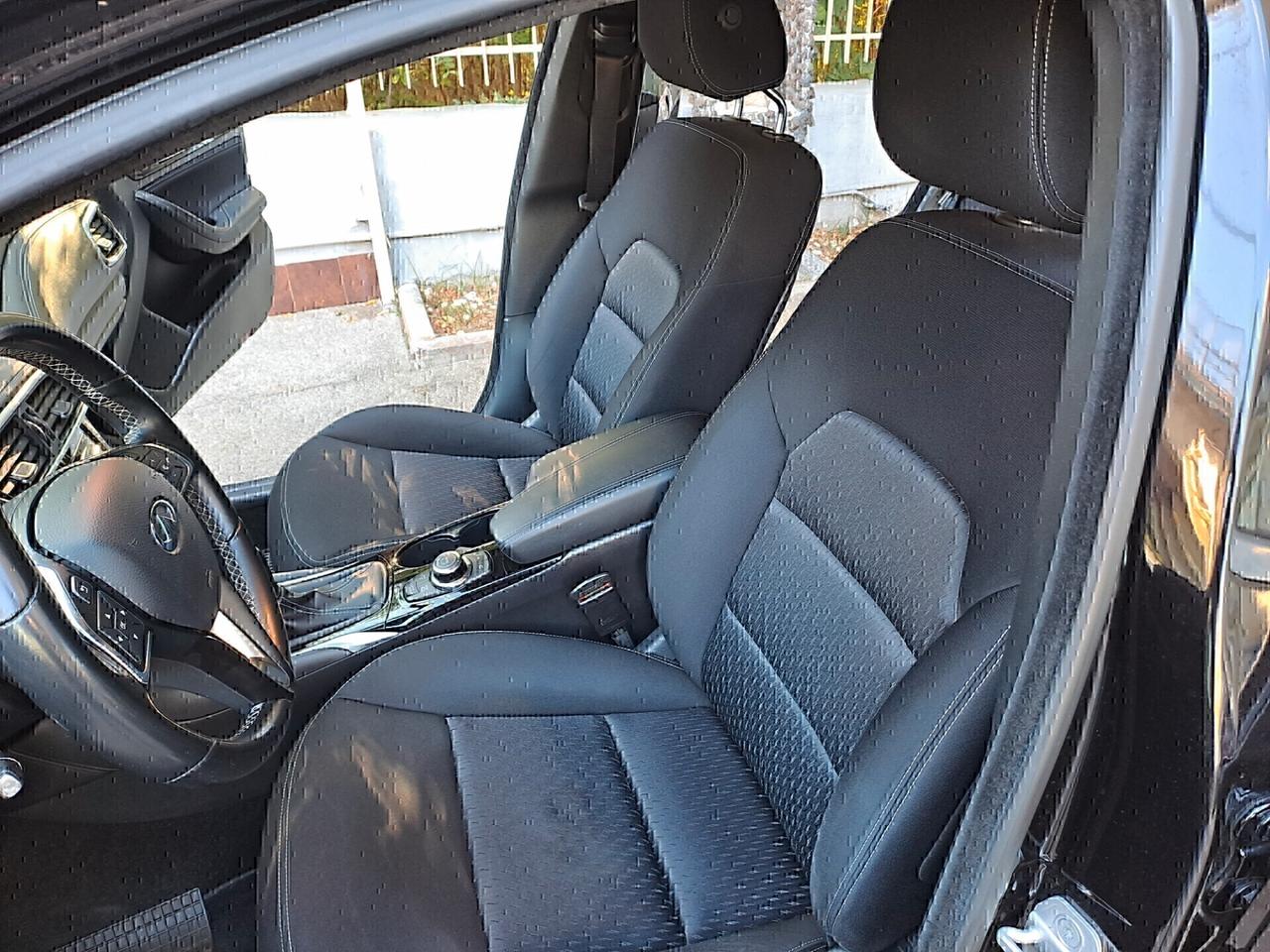 Infiniti Q30 1.5 diesel Premium
