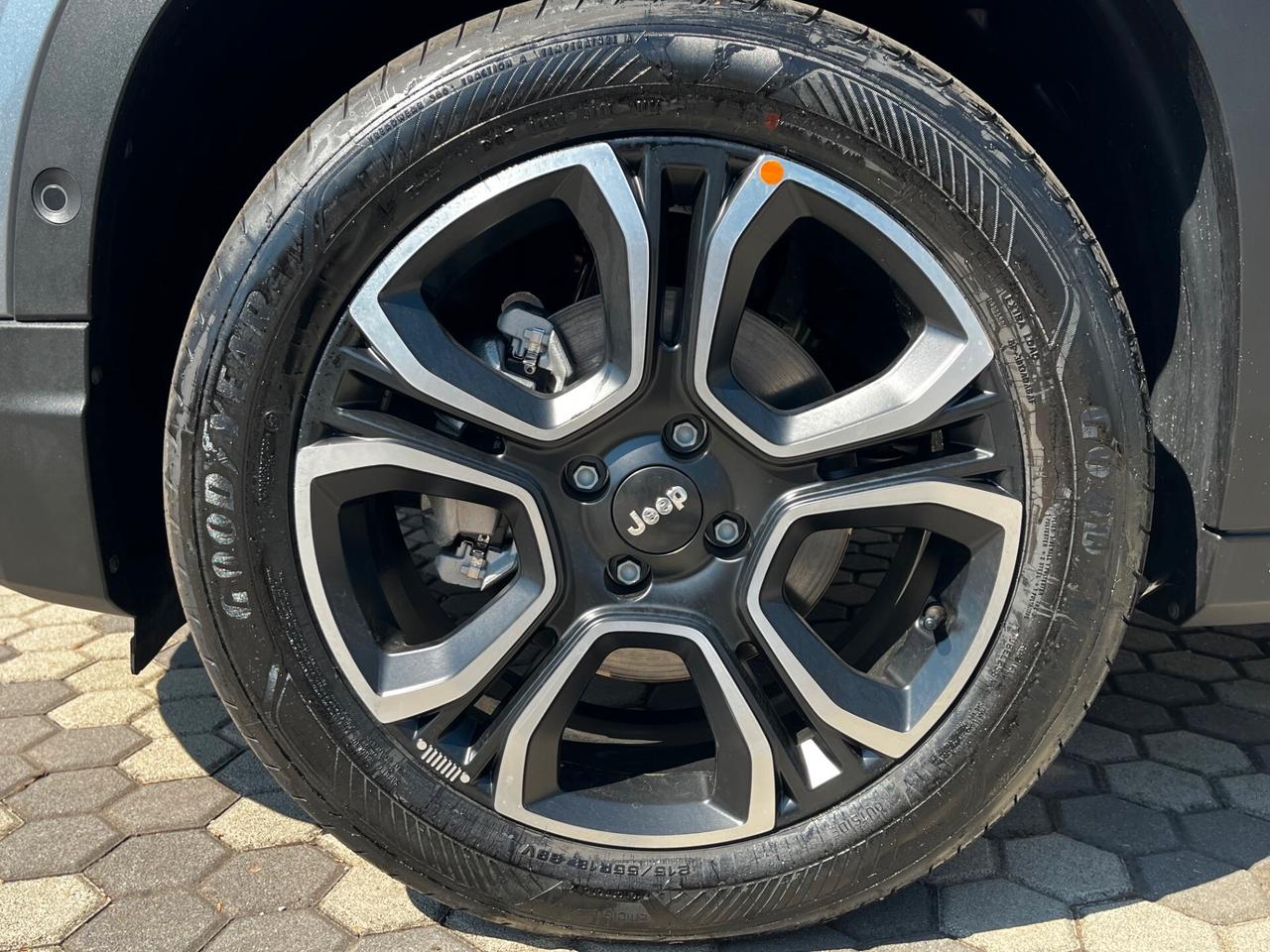 Jeep Avenger 1.2 Turbo 100 CV MHEV Summit