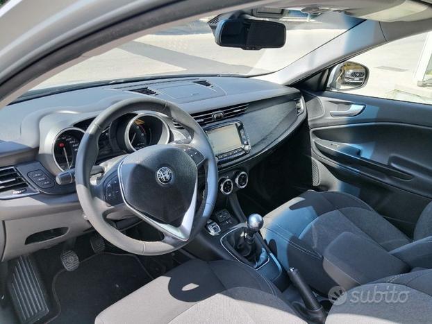 ALFA ROMEO Giulietta 1.6 JTDm 120 CV Tech Editio