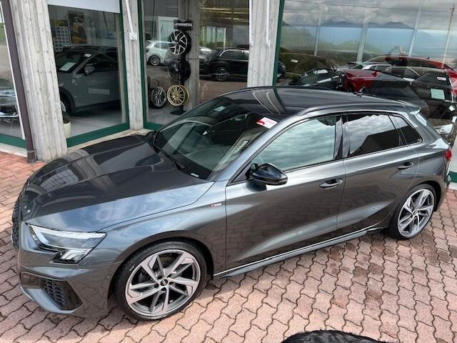 Audi A3 Sportback 40 Tdi Q- S-tr. S-line, 19", Look nero