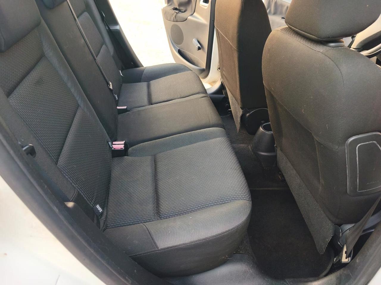 Peugeot 207 2009---1.4 Benzina GPL Neopatentati