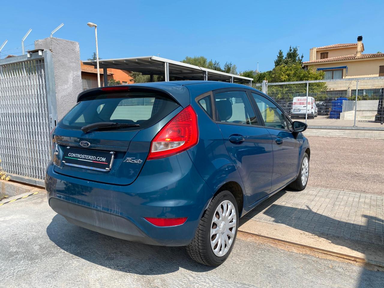 Ford Fiesta 1.4 DIESEL - NEOPATENTATI