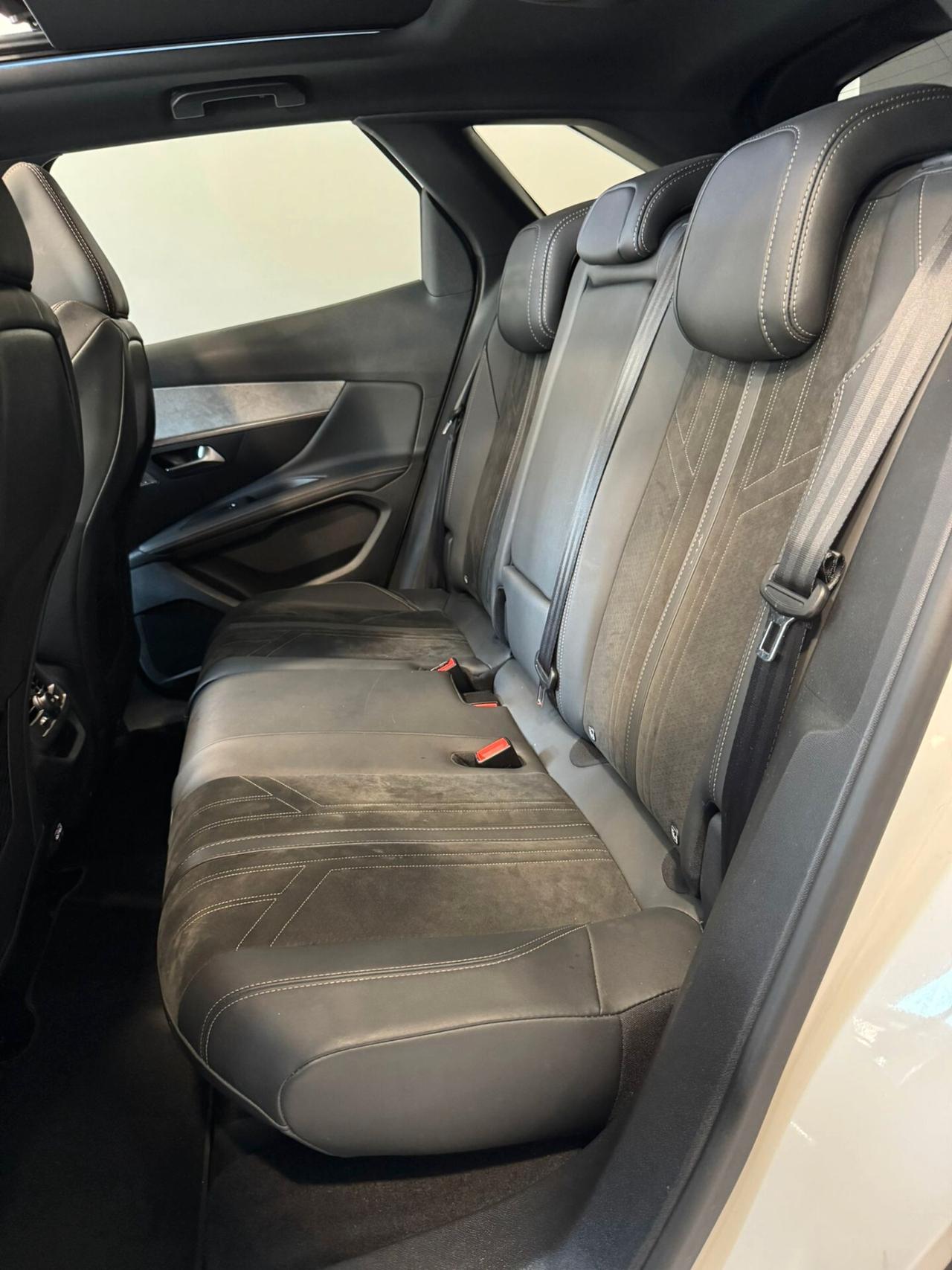 Peugeot 3008 BlueHDi 130 S&S EAT8 GT Pack TETTO APRIBILE