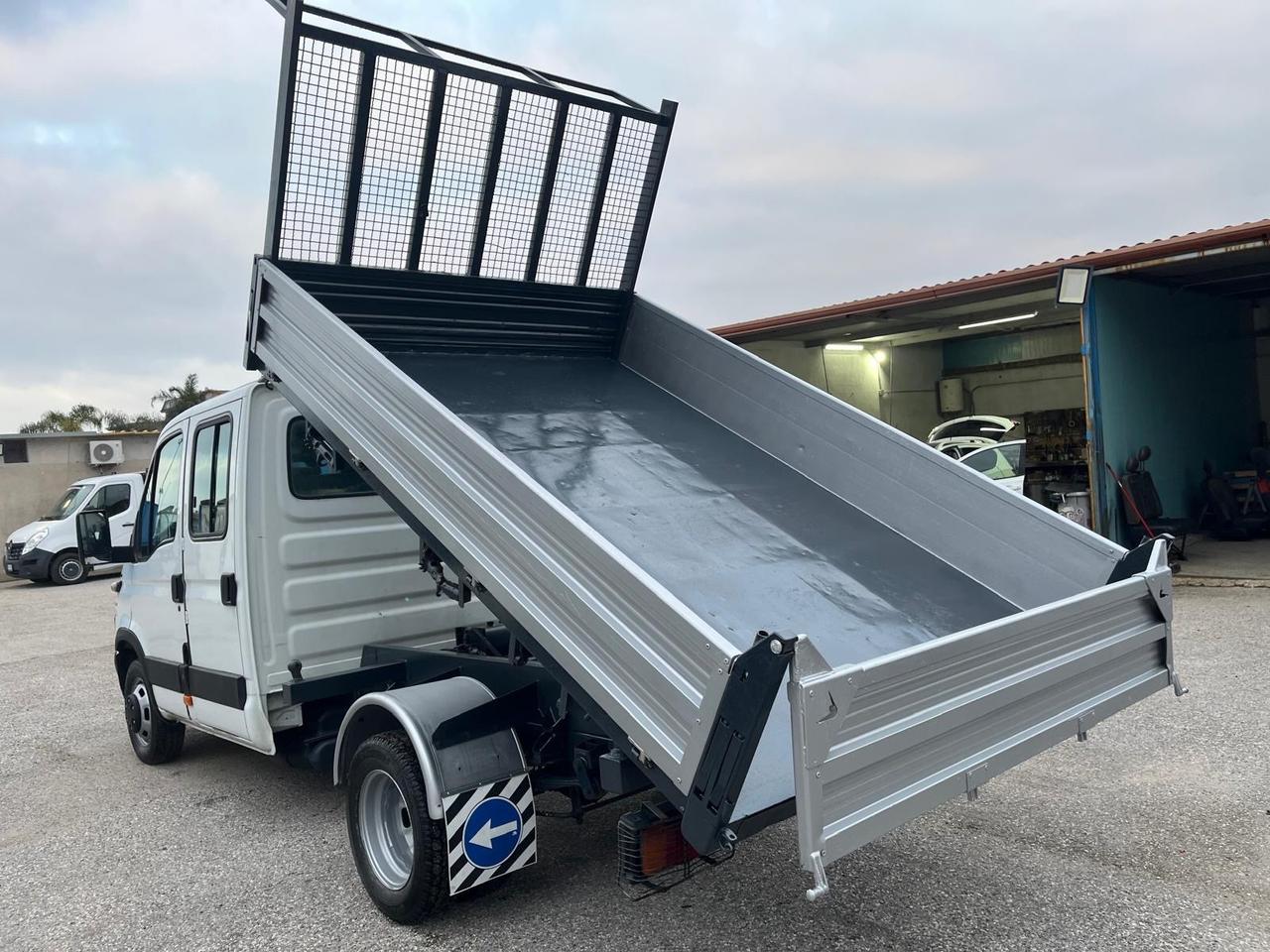 Iveco Daily 35c14 doppia cab/ 7P-cassa ribalt-2006