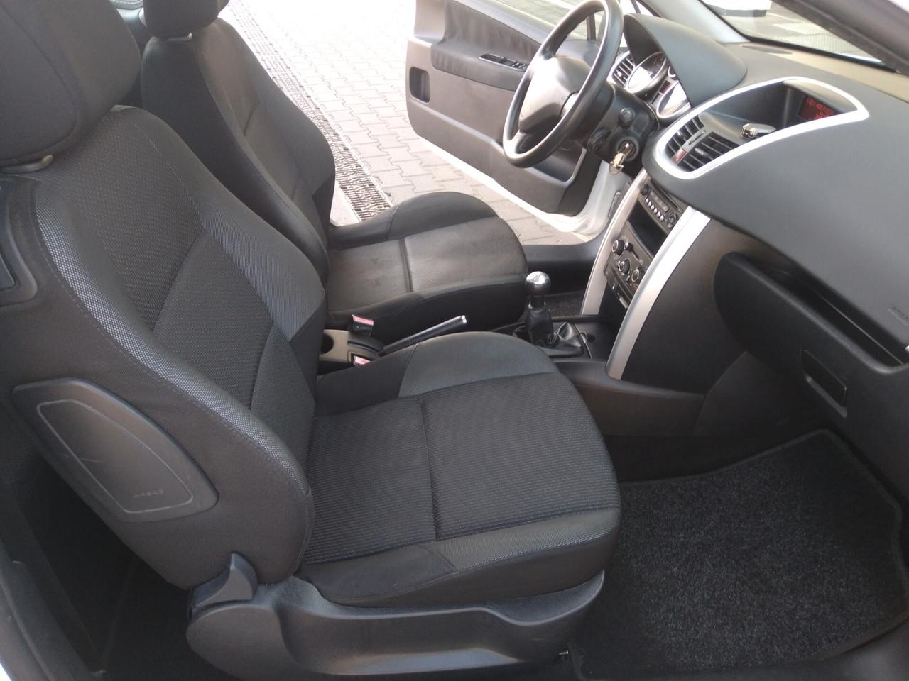 Peugeot 207 1.4 8V 75CV 3p. Energie ECO GPL x neopatentati