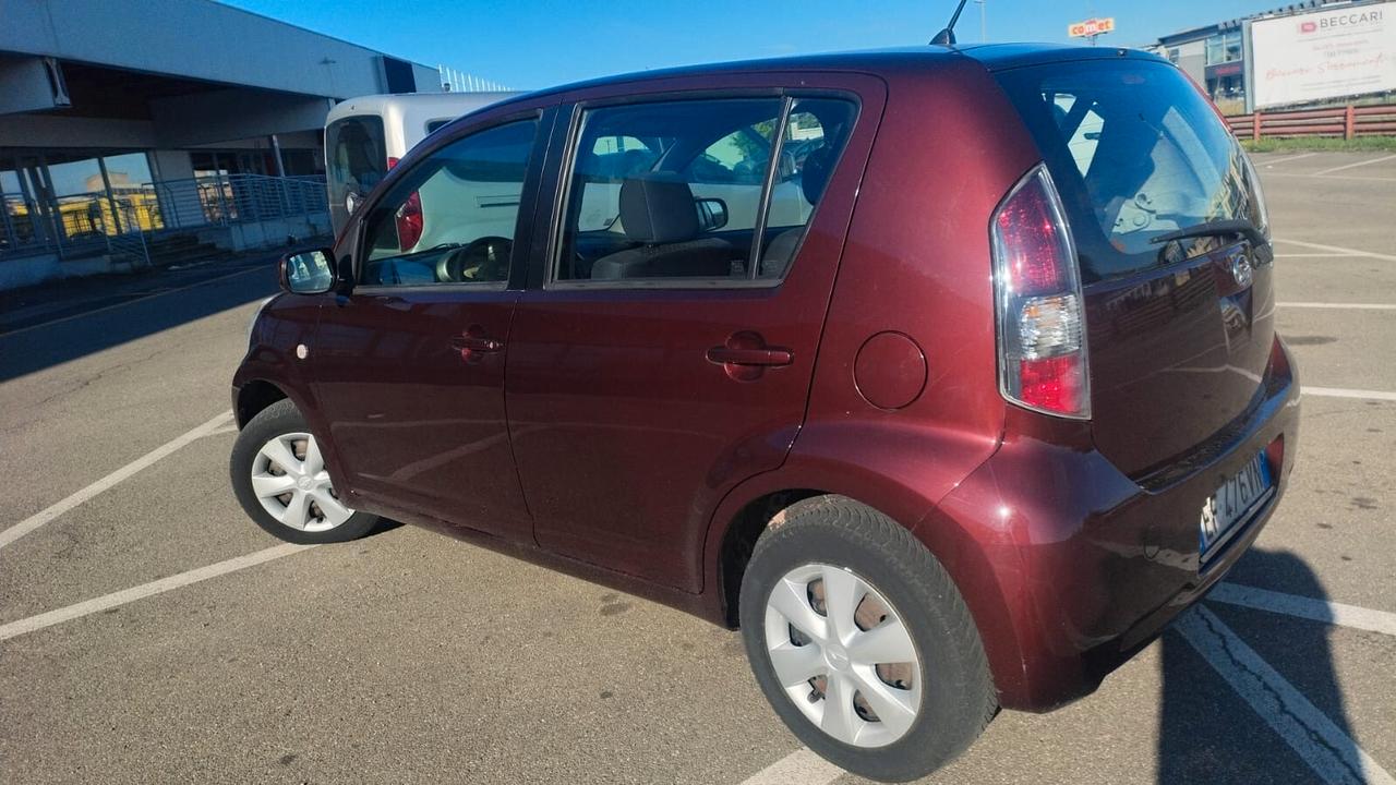 Daihatsu Sirion 1.0 Sho Green Powered