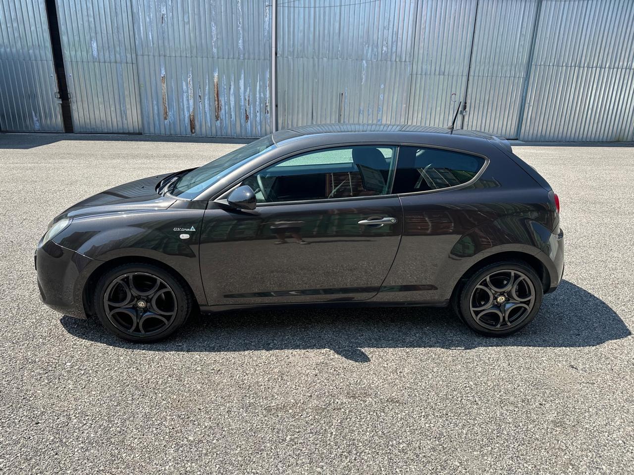 Alfa Romeo MiTo 1.3 JTDm 85 CV QV LINE
