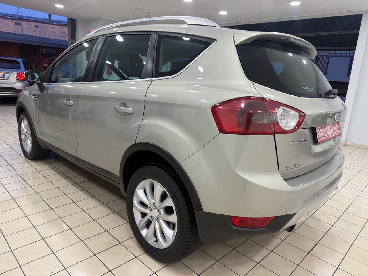 Ford Kuga 2.0 TDCi 4x4 titanium