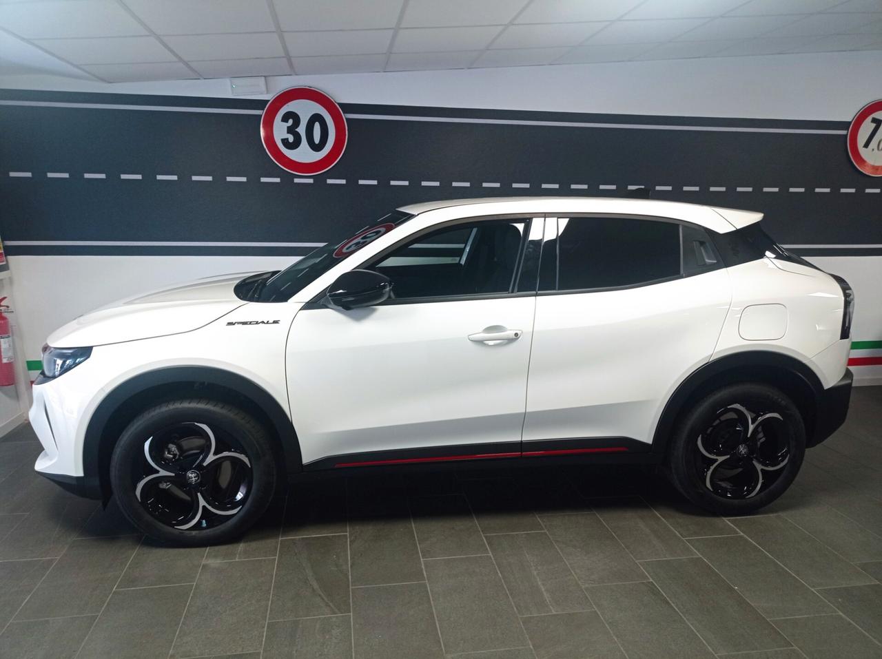 Alfa Romeo Junior 1.2 145 CV Hybrid eDCT6 Q4