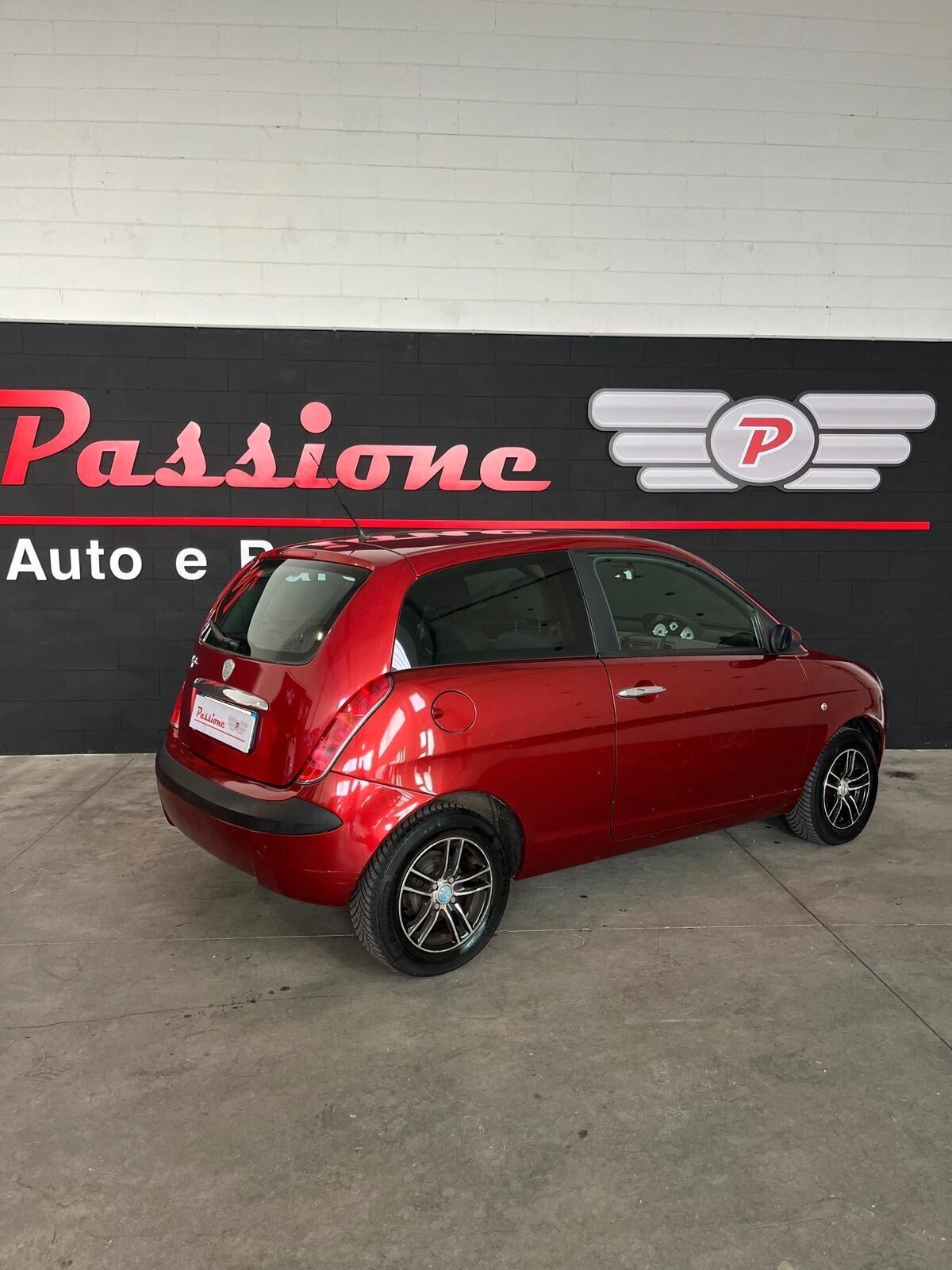 Lancia Ypsilon 1.2 NEOPATENTATI