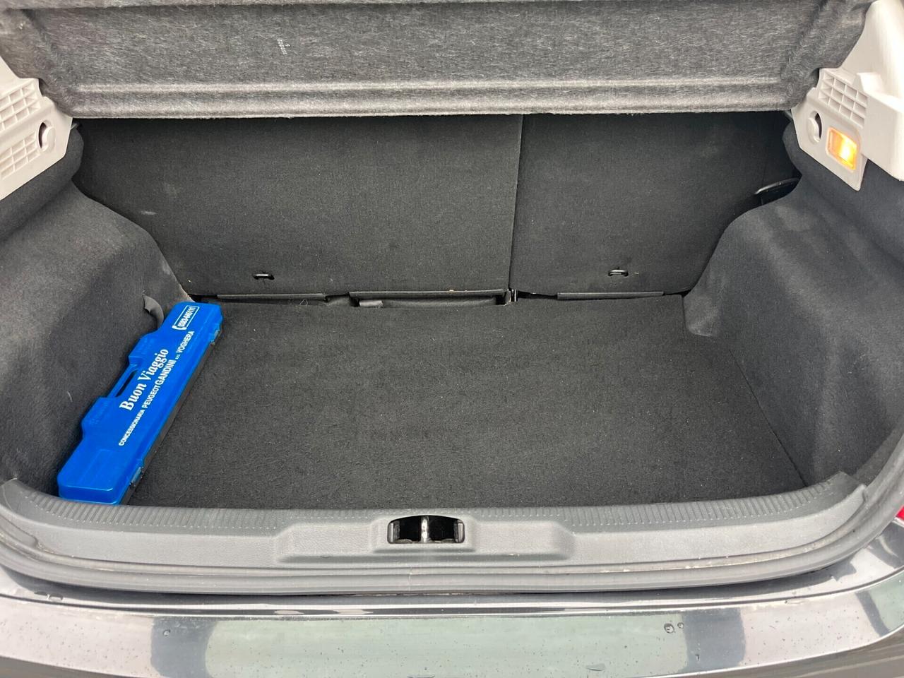 Peugeot 207 1.4 BENZINA KW 70 5p.UsatoGarantito