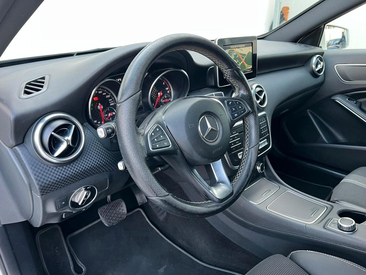 MERCEDES-BENZ A 160 d SPORT 2017!!! AUTOMATICO!!!