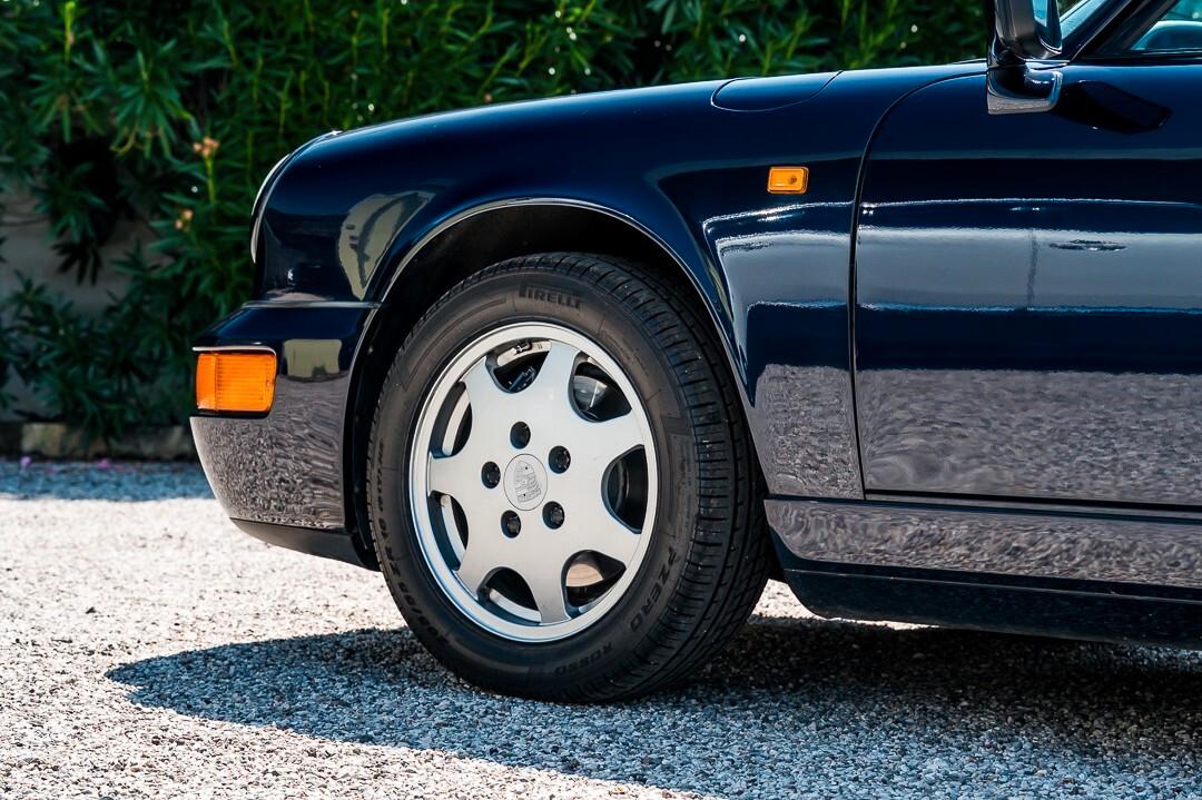 Porsche 911 964 Carrera Cabriolet