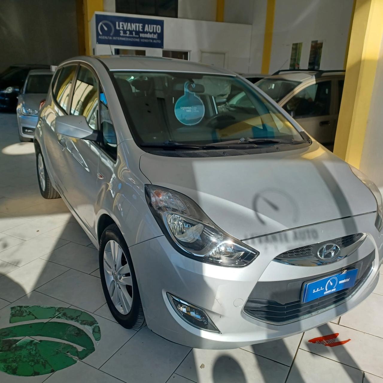 SEMBRA NUOVA 133.188 KM HYUNDAI IX20 1.4 TDI