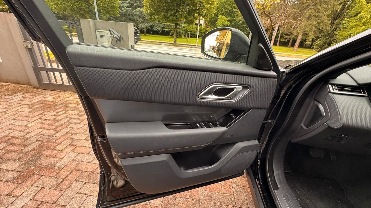 Land Rover Range Rover Velar Range Rover Velar 2.0D I4 180 CV R-Dynamic HSE