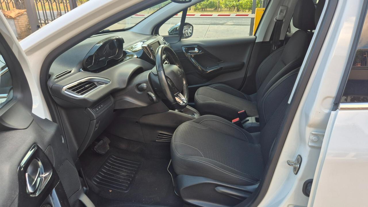 Peugeot 208 PureTech Turbo 110 EAT6 S&S 5 porte Allure