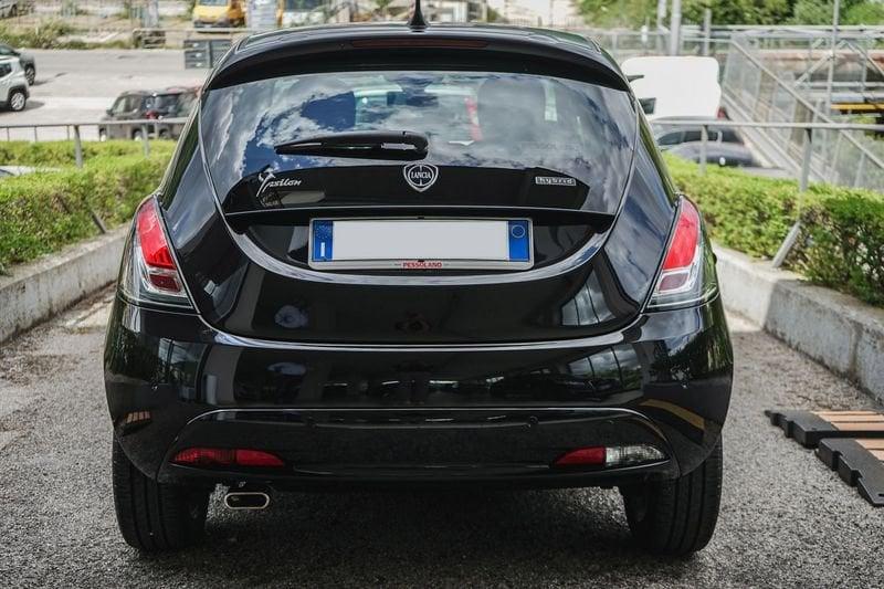 Lancia Ypsilon 1.0 FireFly 5 porte S&S Hybrid Gold