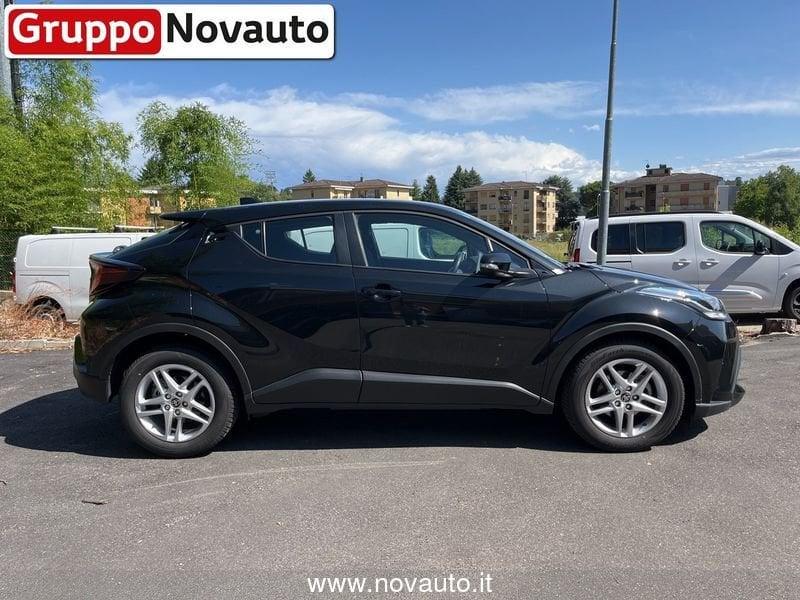 Toyota C-HR C-HR 1.8 Hybrid E-CVT Active