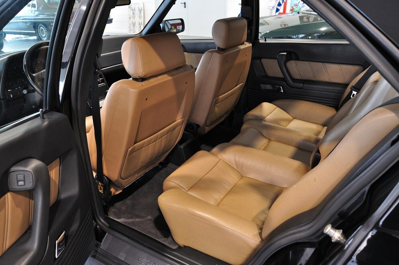 Alfa Romeo 164 3.0i V6 24V cat Q4 Recaro