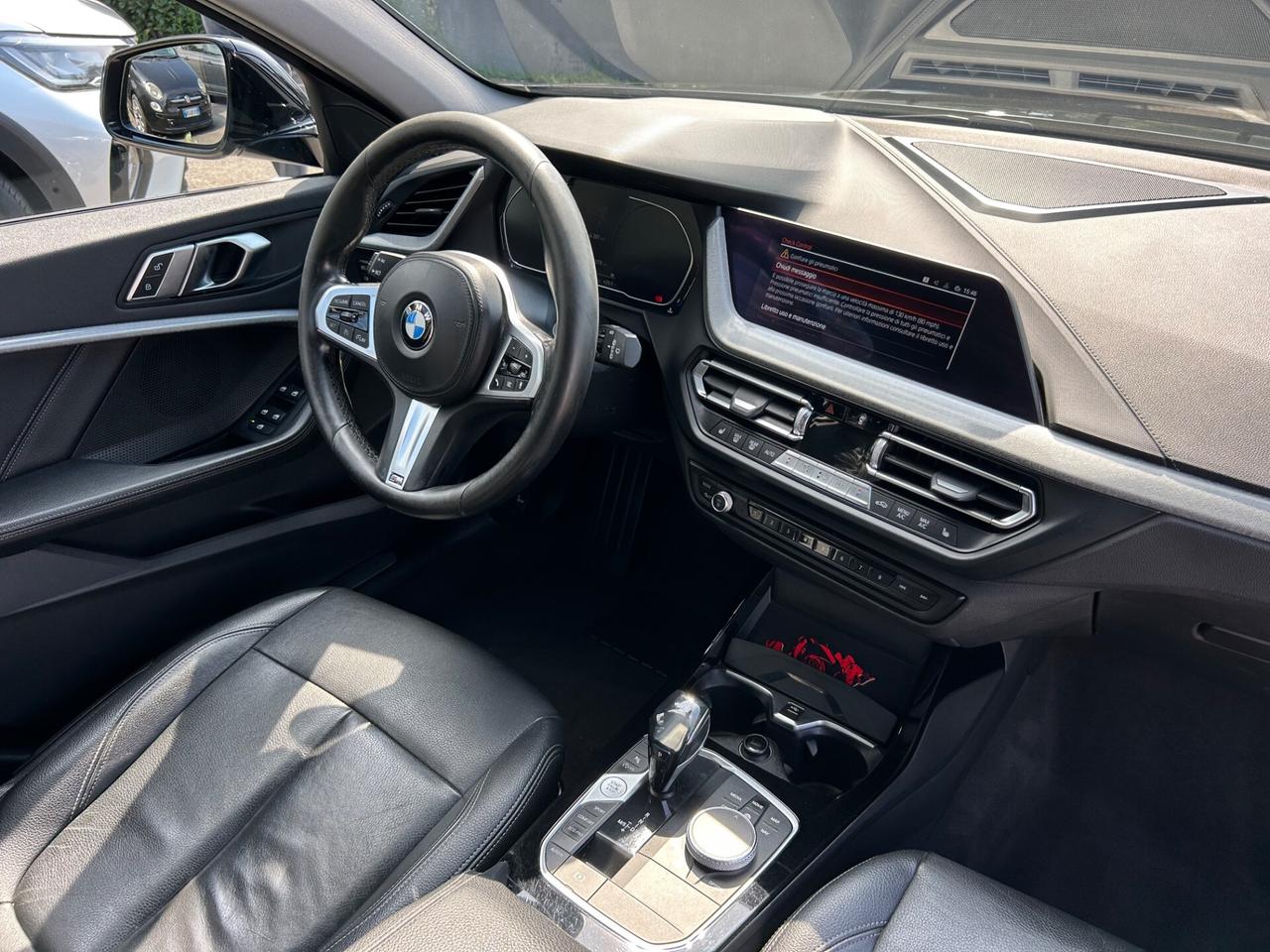 Bmw 118 118d 5p. Luxury