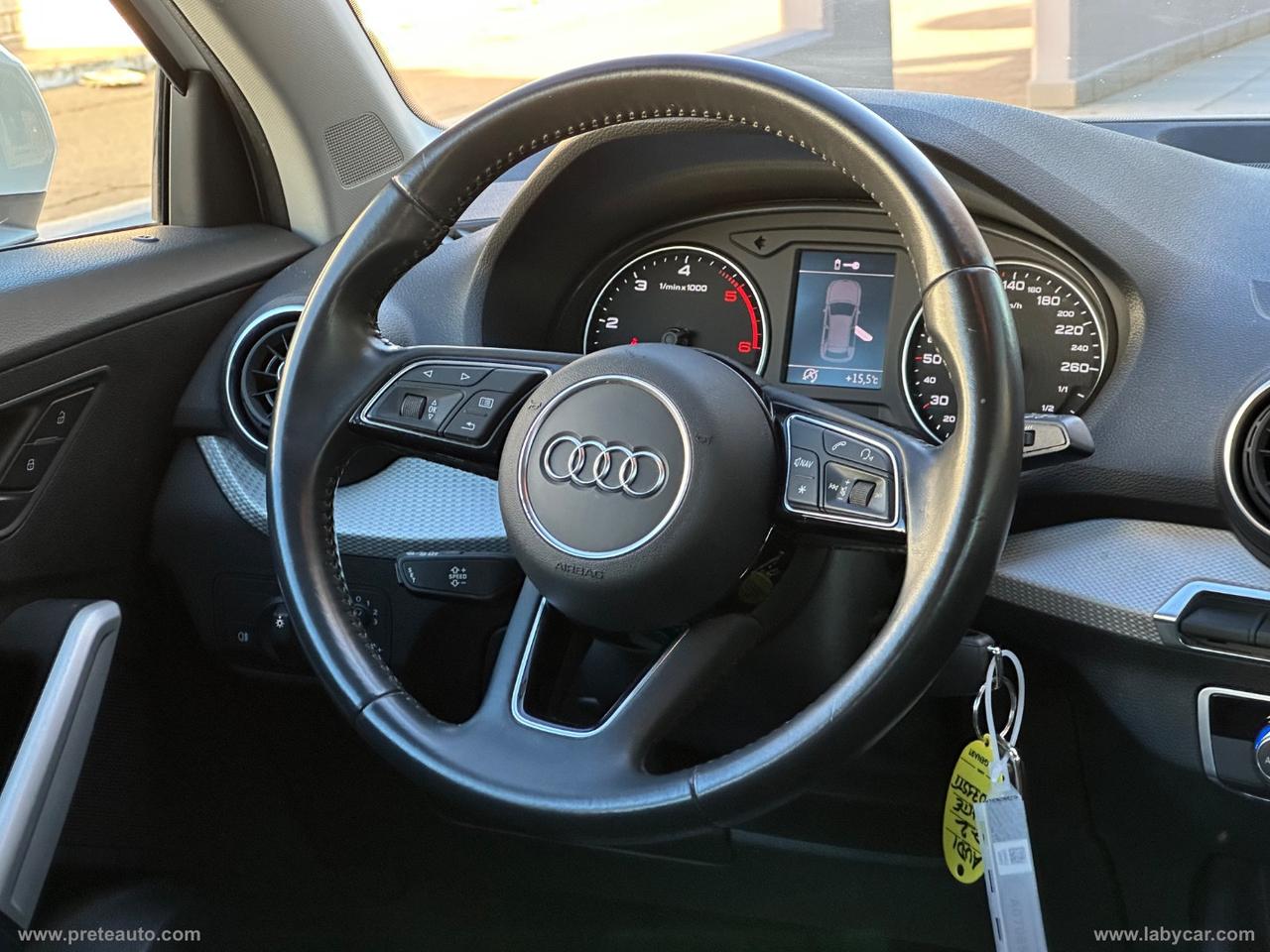 AUDI Q2 30 TDI Business