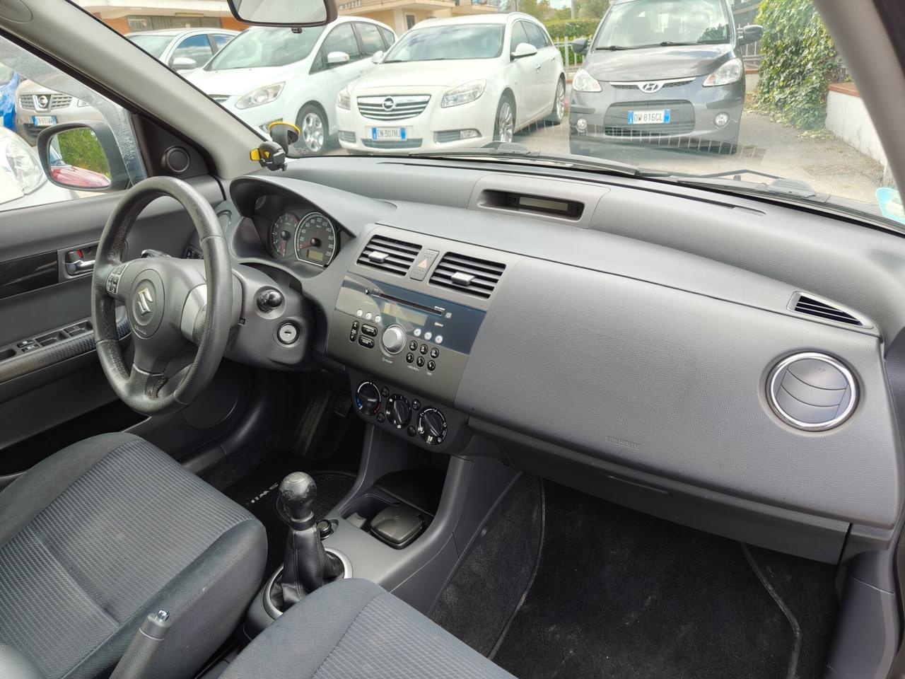 Suzuki Swift 1.3 4x4 5p. GL