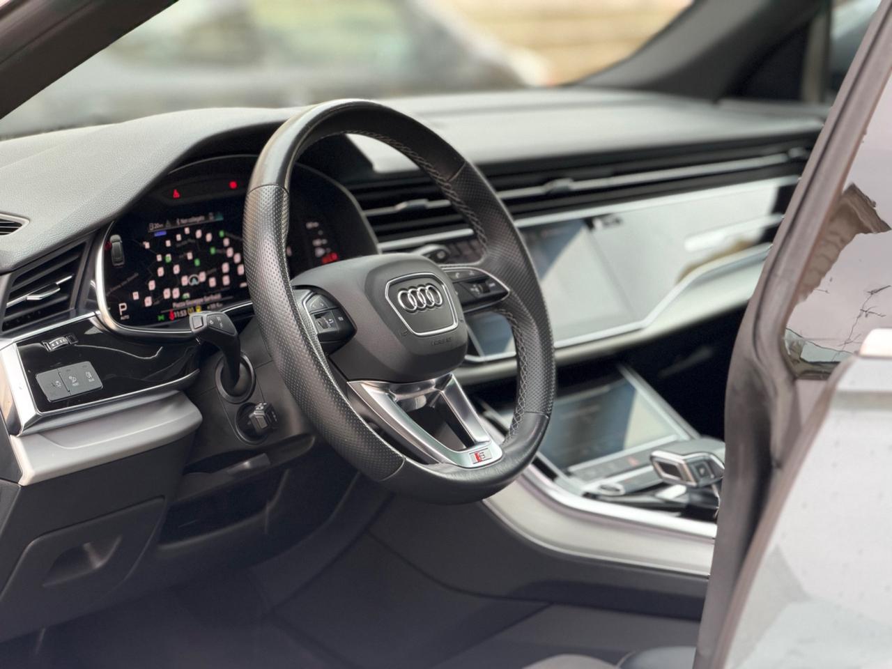 Audi Q8 50 TDI 286 CV QUATTRO S LINE EDITION TETTO MATRIX LED