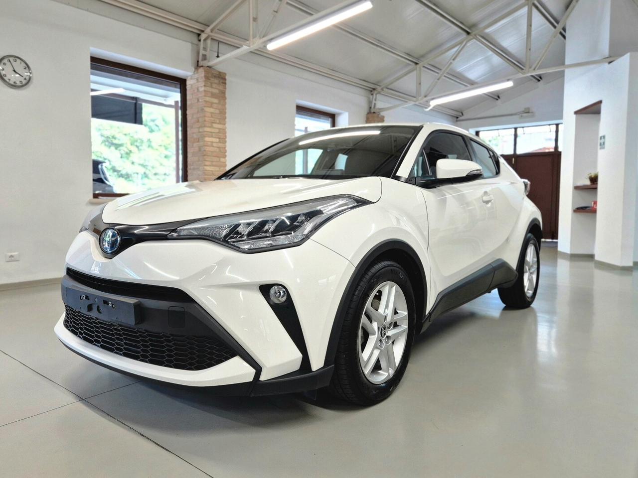 Toyota C-HR 1.8 Hybrid E-CVT Active