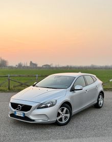 Volvo V40 D2 Geartronic Kinetic N1