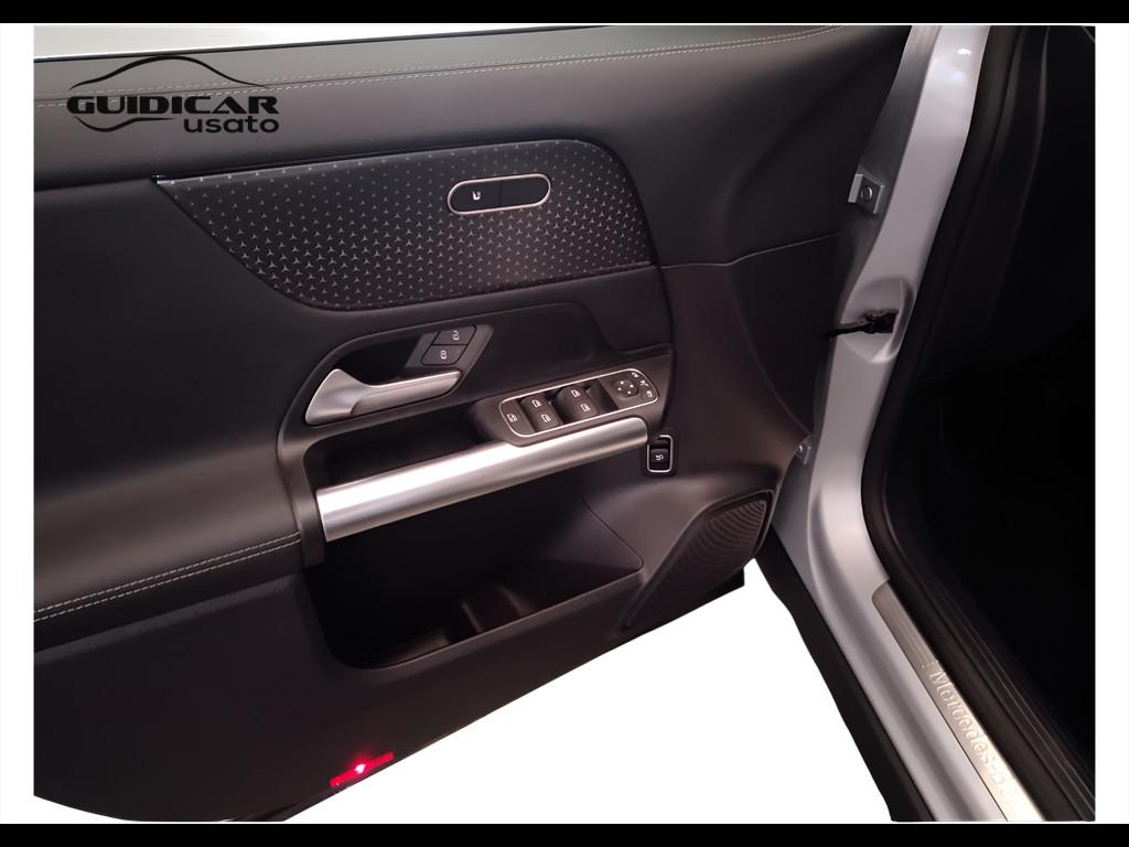 Mercedes-Benz GLA-H247 2023 - GLA 180 d Progressive Advanced auto