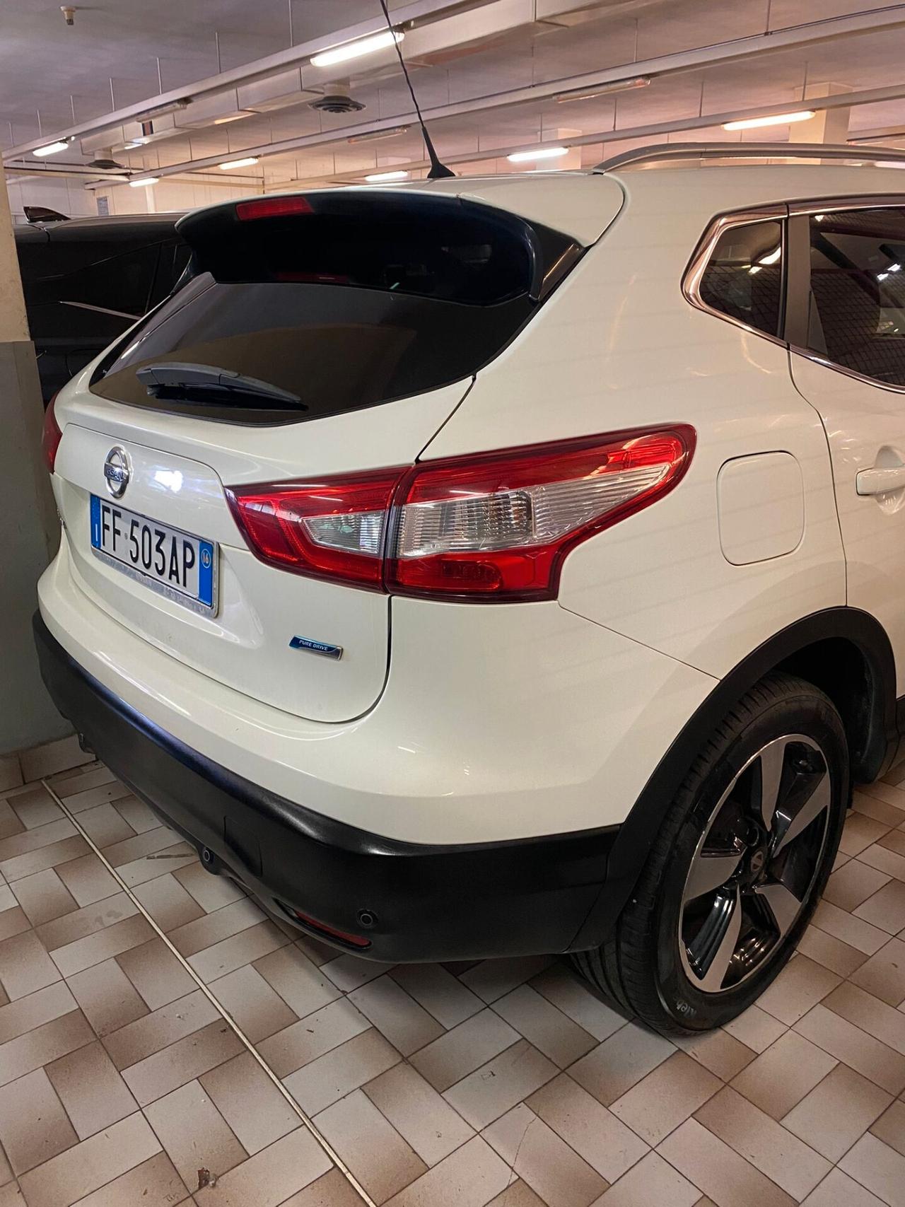 Nissan Qashqai 1.5 dCi N-Connecta