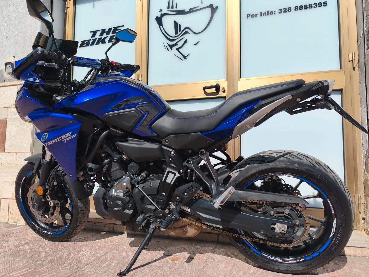 Yamaha Tracer 700 sport uniproprietario