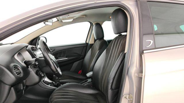 LANCIA Delta 1.4 T-Jet 150 CV Argento - GPL