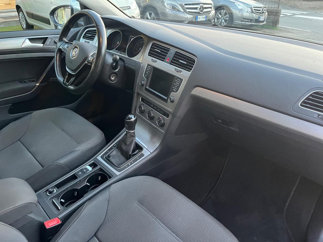 Volkswagen Golf VII/ 1.6TDI/110CV/neopatentati/Euro6B/unico proprietario/5Porte e 5Posti