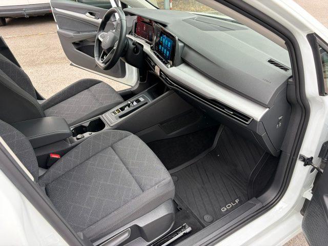 VOLKSWAGEN Golf 1.5 TGI DSG Life