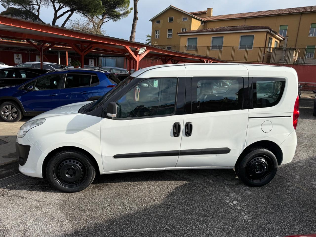 Doblò 1.6 MJT /( 80 mila ) UNIPRO/RATE/5 POSTI/PERMUTE