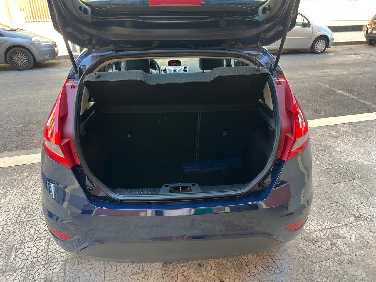 Ford Fiesta Ikon 1.4 TDCi 70CV 5 porte