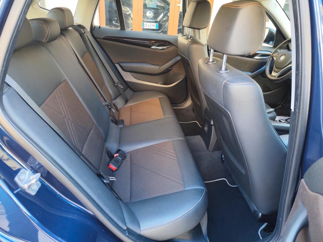 Bmw X1 sDrive18d X Line 143CV PERFETTA