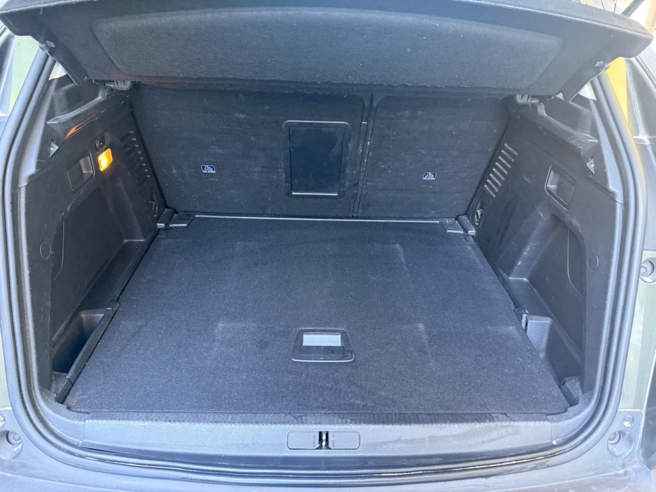 Peugeot 3008 BlueHDi 130 S&S Business