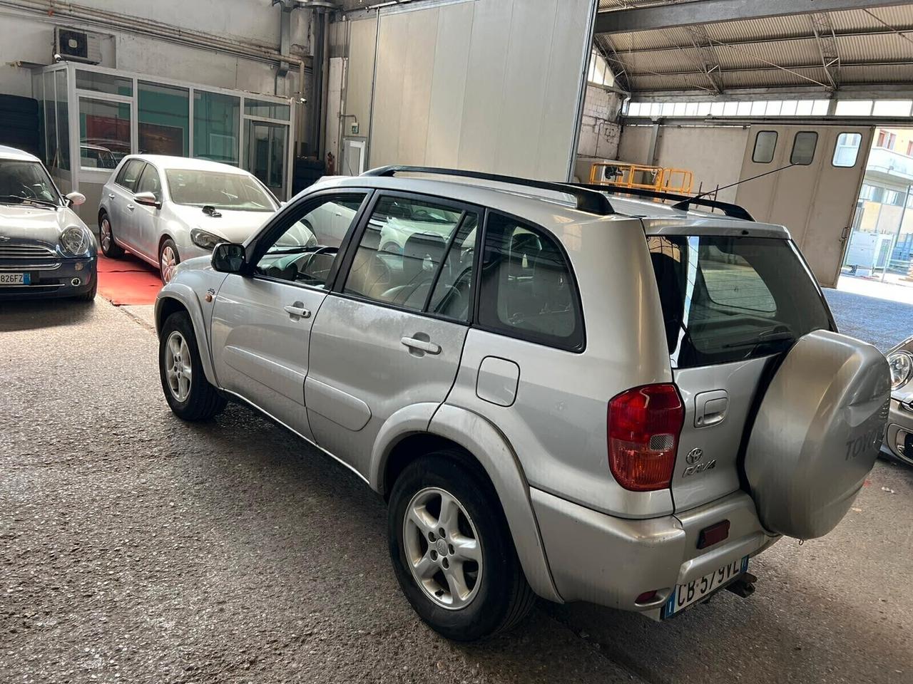 Toyota RAV 4 2,0-D-4d-2001