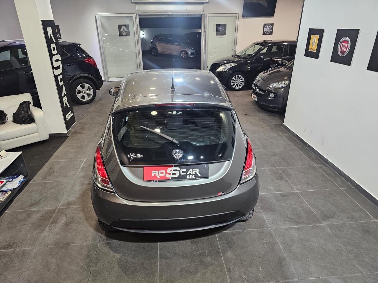 Lancia Ypsilon 1.2 69 CV 5 porte GPL Ecochic Gold