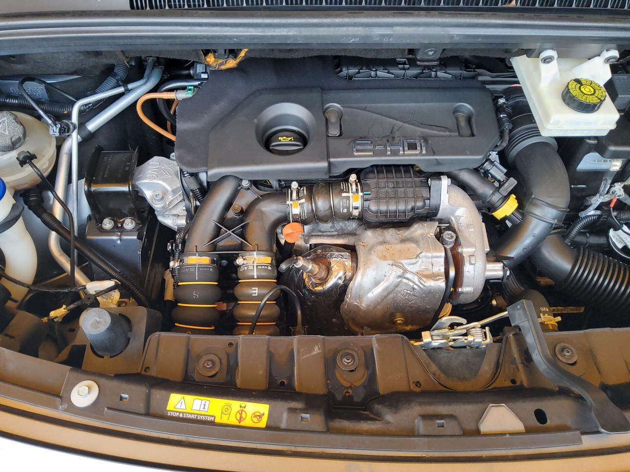 Peugeot 3008 1.6 e-HDi 112CV cambio robotizzato Stop&Start Active