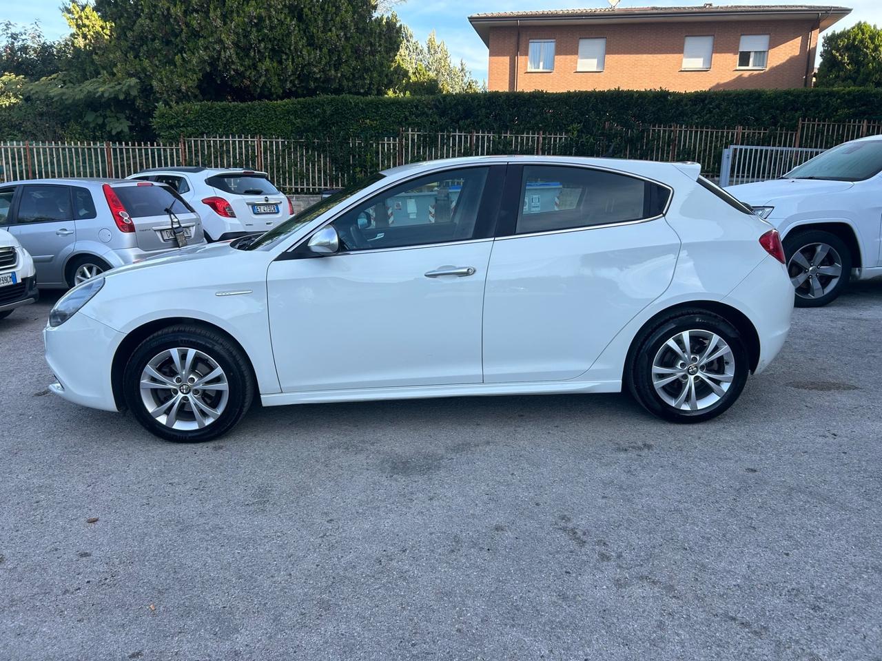 Alfa Romeo Giulietta 1.6 JTDm-2 105 CV Exclusive