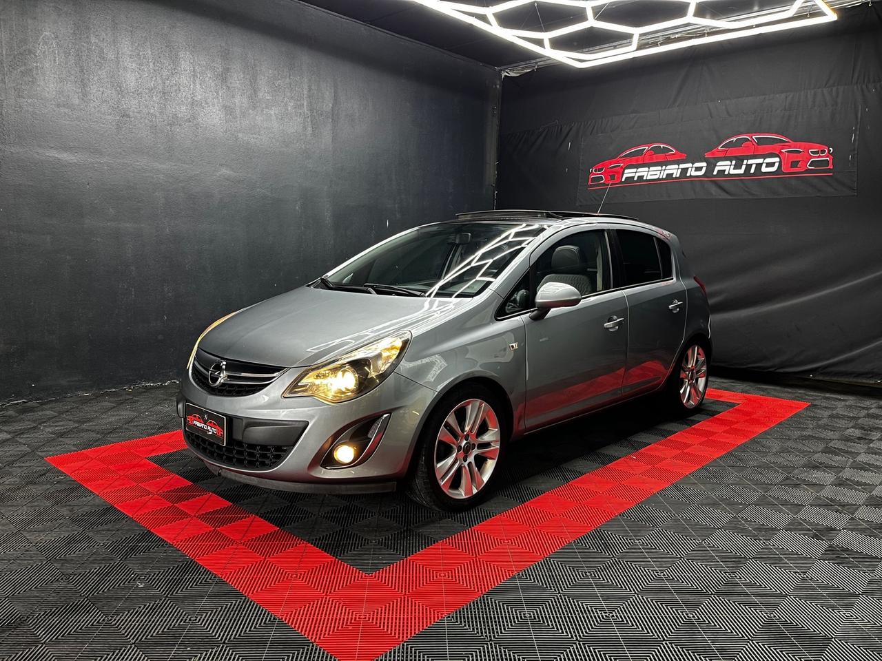 Opel Corsa 1.2 Cosmo TETTO - FABIANOAUTO