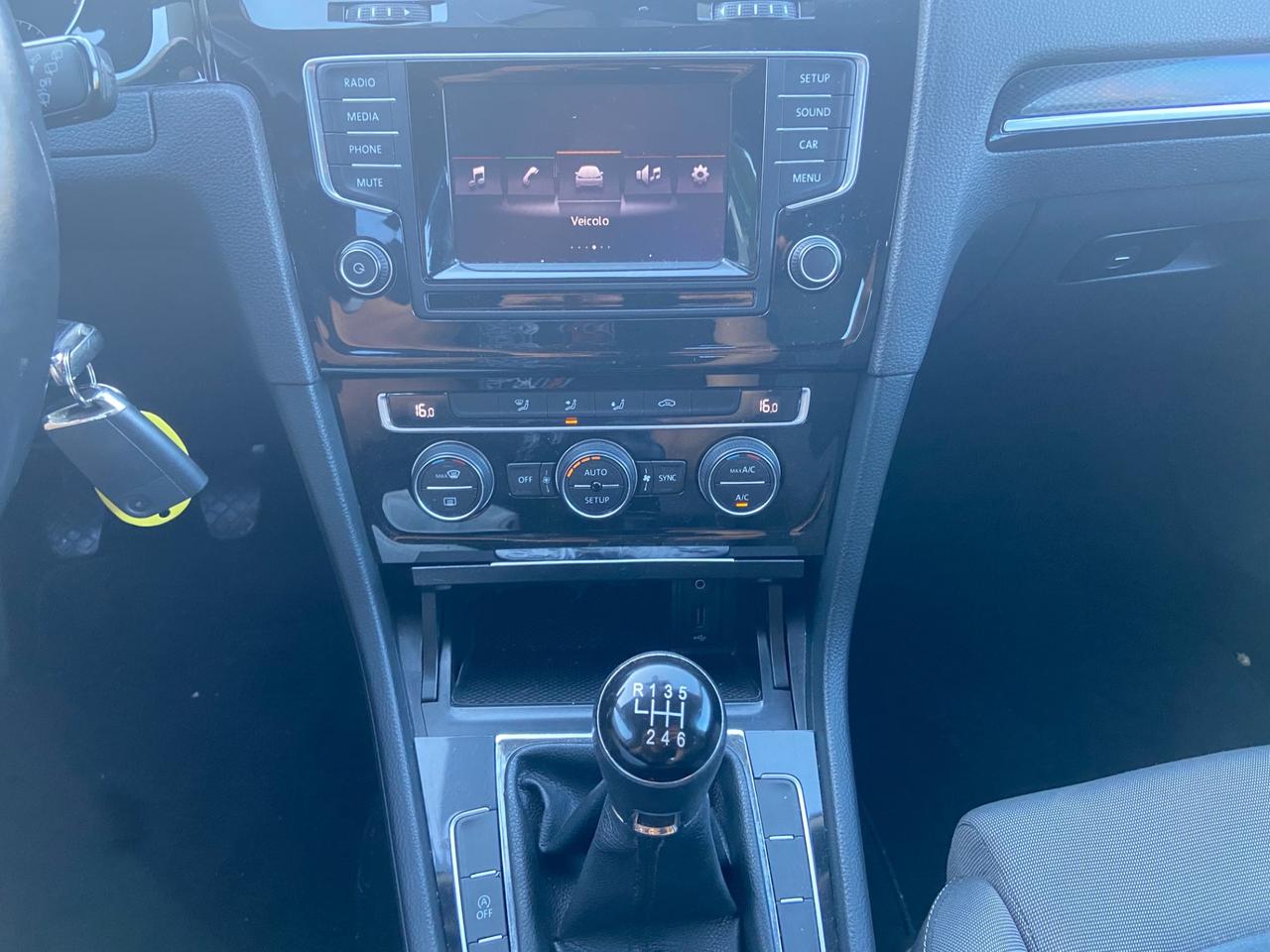 Volkswagen Golf 2.0 TDI 5p. Highline BlueMotion Technology